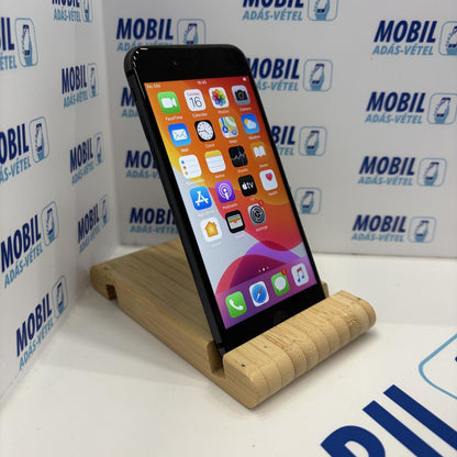 Apple iPhone 8 Kártyafüggetlen 64 GB, 12 hó garancia