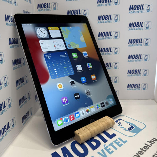 Apple iPad Air 2 Wi-Fi Kártyafüggetlen 128 GB, 12 hó garancia, Újszerű