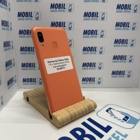 Samsung Galaxy A20e Kártyafüggetlen 32 GB, 12 hó garancia